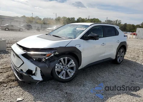 2025 Subaru Solterra Premium z USA, uszkodzony, nr VIN JTMABABA7SA093302